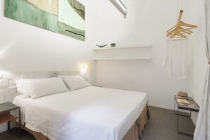1 bedroom, iron/ironing board, WiFi - Sunrise lofts. (Napoli)