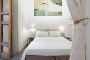 1 bedroom, iron/ironing board, WiFi - Sunrise lofts. (Napoli)