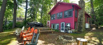 ** SPRING SPECIAL ** Pet-Friendly Thomas Pond Getaway with Serene Lake Views