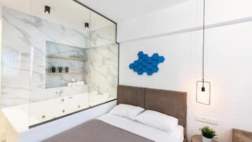 1 dormitori, planxa i posts de planxar i wifi gratuïta