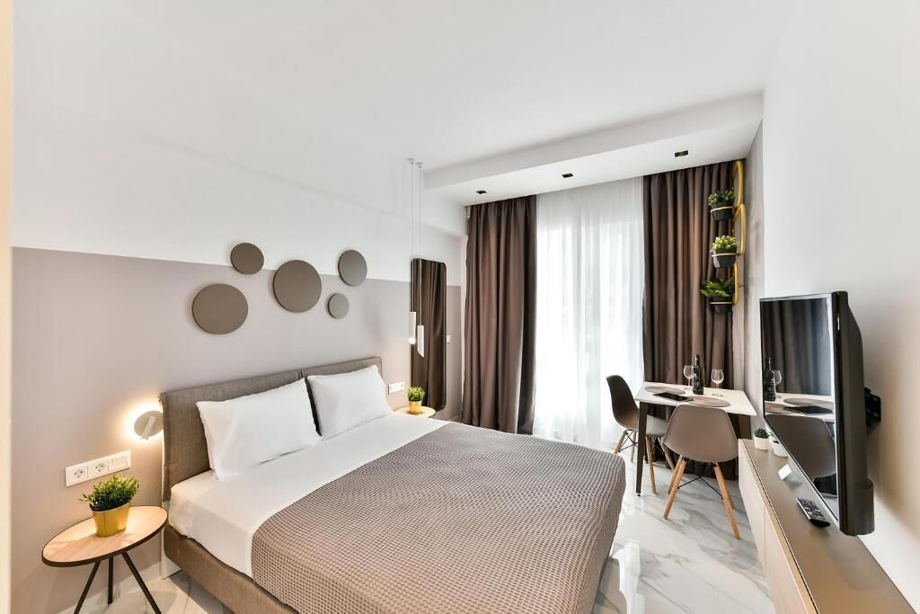 Iron/ironing board, free WiFi