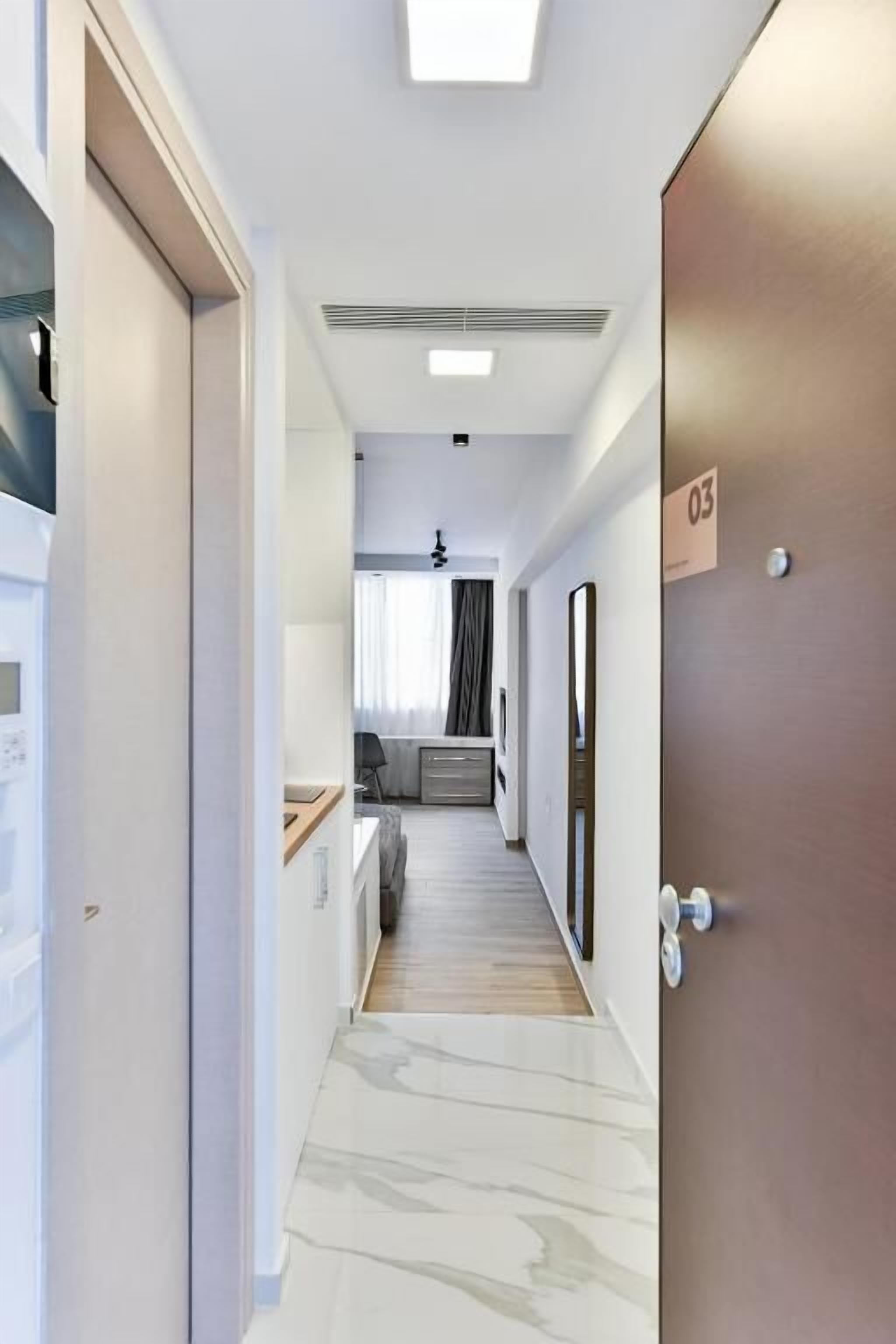 Exclusive apartment with hot tub | Iron/ironing board, free WiFi