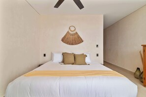 2 chambres, fer et planche à repasser, Wi-Fi, draps fournis