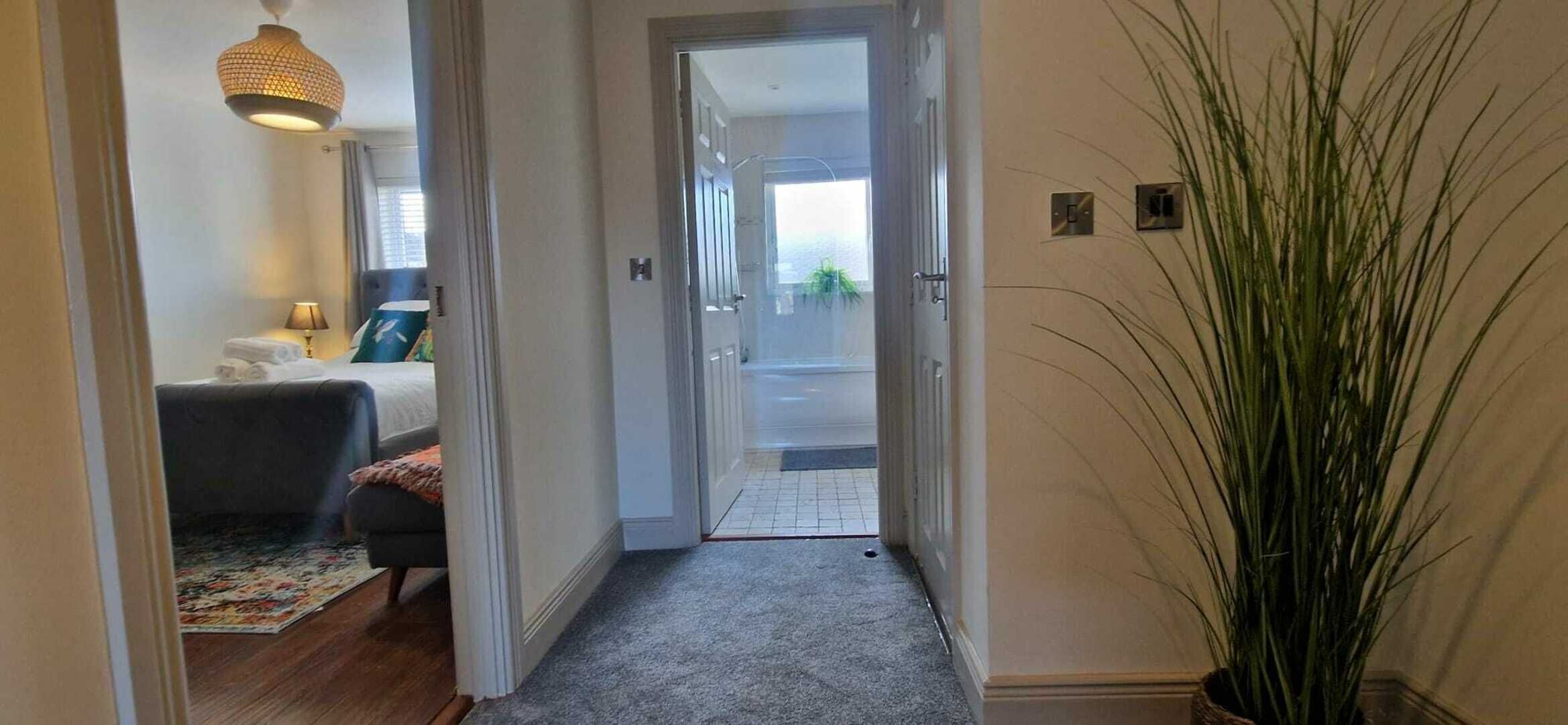 3 bedrooms, iron/ironing board, Internet, bed sheets