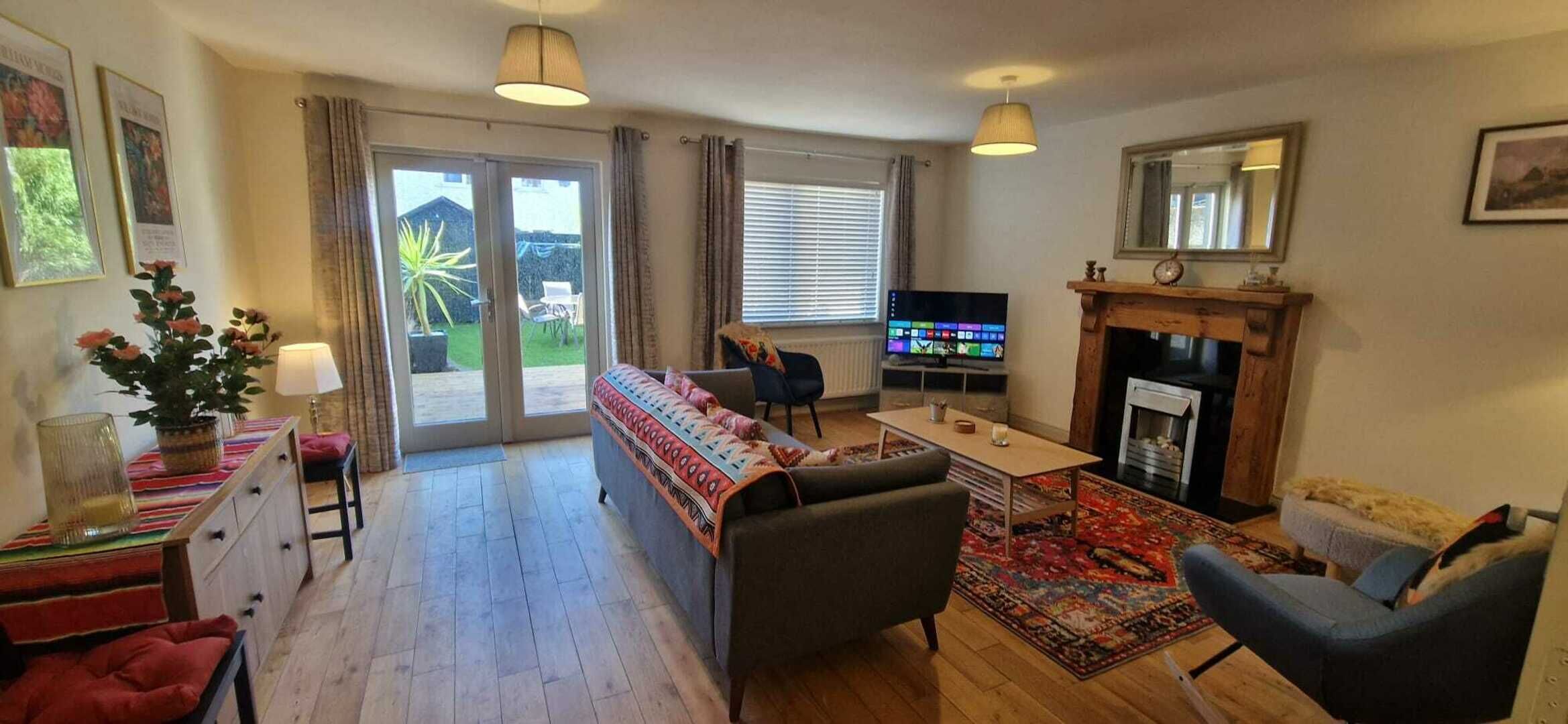 TV, fireplace, offices