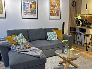 Smart TV, fireplace, table tennis, books