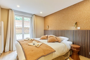 3 chambres, fer et planche Ă repasser, Wi-Fi, draps fournis