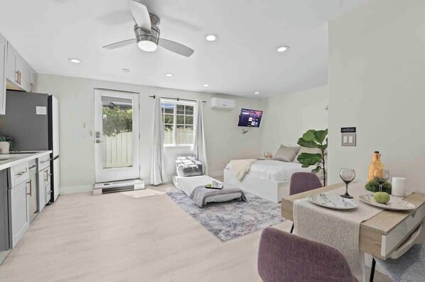 1 bedroom, iron/ironing board, WiFi, bed sheets