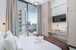 Iron/ironing board, WiFi - StayShort - Outstanding Studio in Empire Residence, JVC! (JVC)