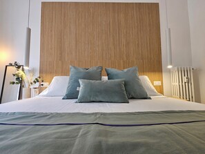 Double or Twin Room, Balcony | Down comforters, desk, laptop workspace, iron/ironing board - Lilla Suites - Musei Vaticani (Rome)