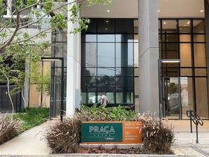 Exterior - Praça Saúde by You (Sao Paulo)