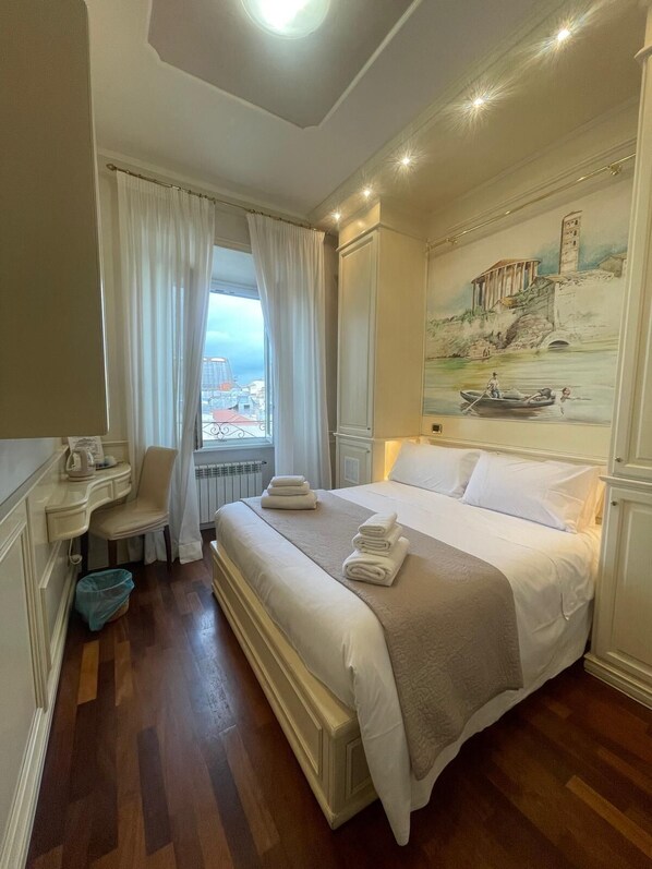 Deluxe Room, City View