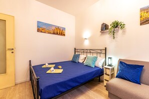 1 bedroom, iron/ironing board, WiFi, bed sheets - Shelter in the Heart of San Siro [5 Minutes from the Stadium] (Milano)