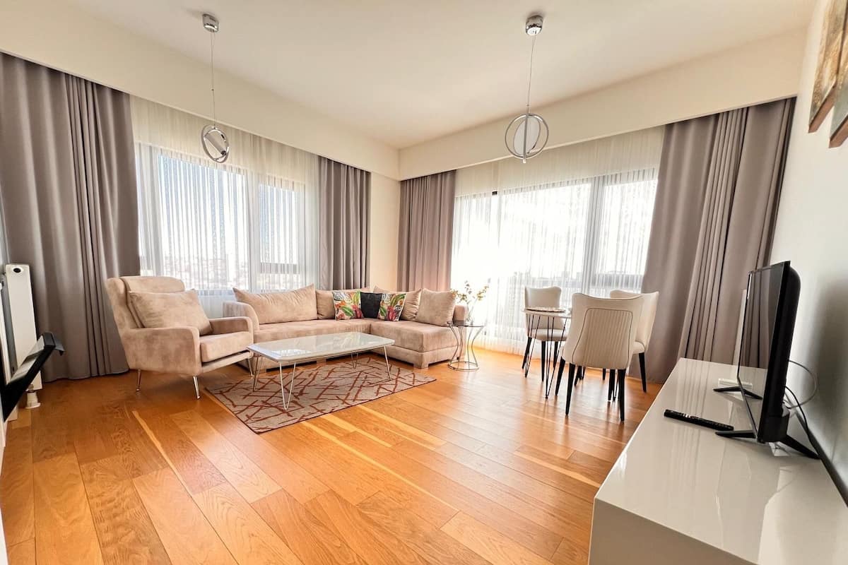 Deluxe Condo, 1 Bedroom, Non Smoking, City View | 1 bedroom, premium bedding, in-room safe, individually decorated