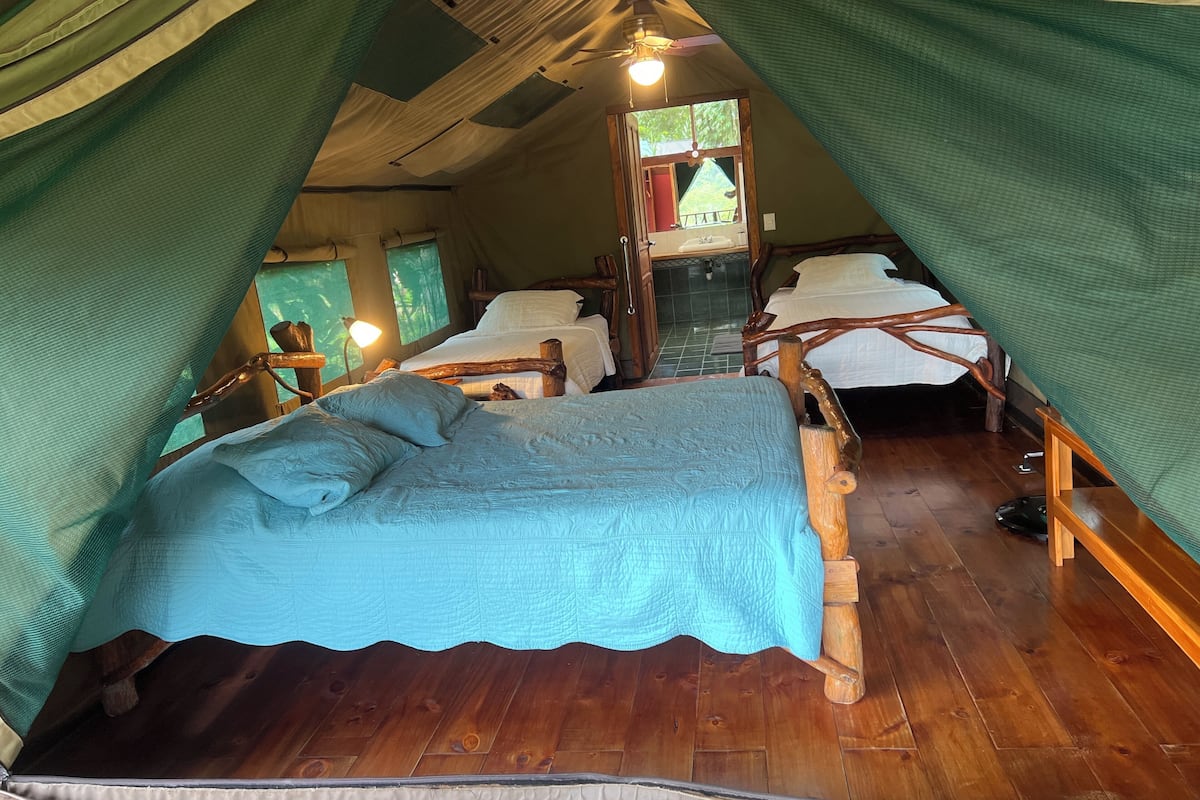 Tienda superior, vistas al lago | 1 dormitorio