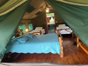 Tente Supérieure, vue lac