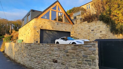 Luxury 1 Bed Coach House