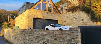 Luxury 1 Bed Coach House