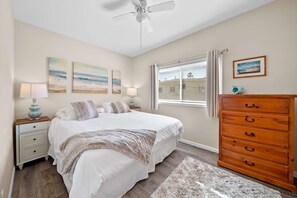 3 chambres, fer et planche à repasser, Wi-Fi, literie fournie