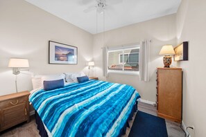 3 bedrooms, desk, iron/ironing board, WiFi