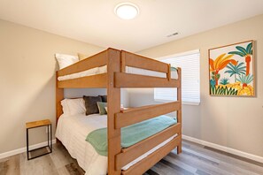 2 bedrooms, WiFi, bed sheets