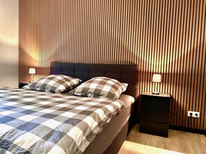 1 bedroom, travel crib, free WiFi