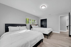 8 bedrooms, iron/ironing board, WiFi, bed sheets