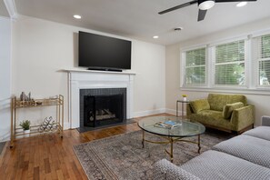 TV connectée, cheminée