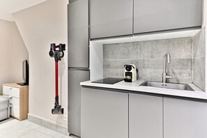 ماكينة لصنع القهوة/الشاي، محمصة خبز