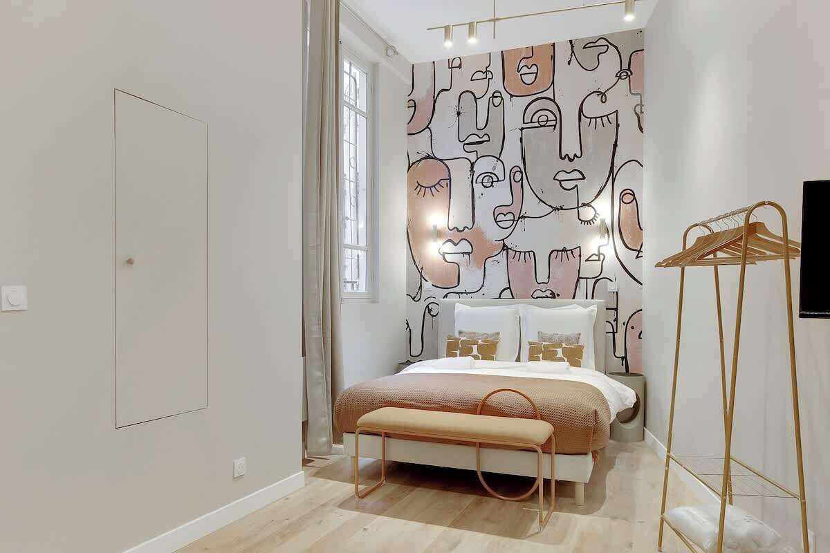 熨斗/熨衫板、Wi-Fi、床單