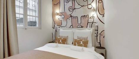 Strykjärn/strykbräda, wi-fi och sängkläder