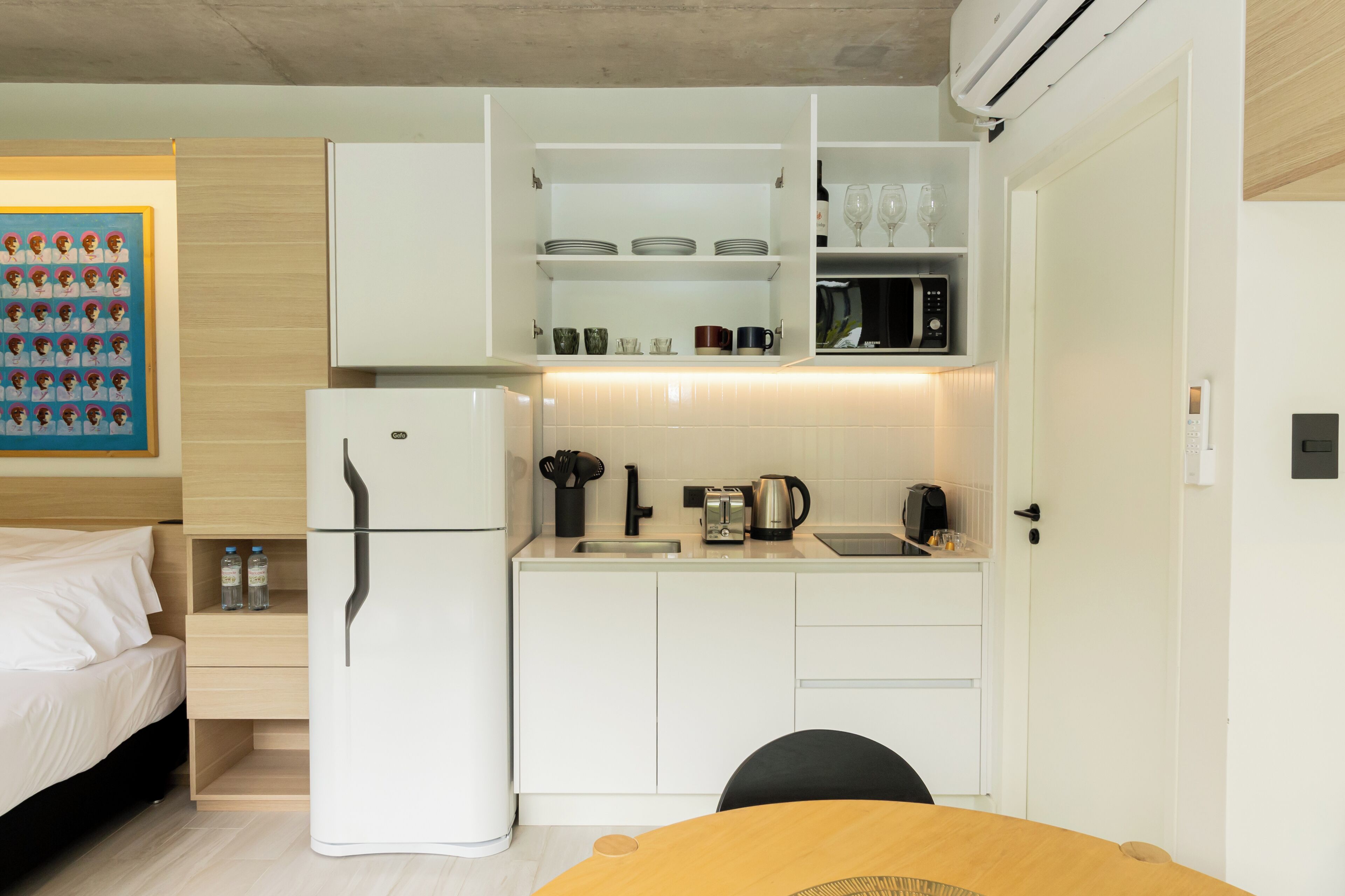 Studio, Balcony | Private kitchen