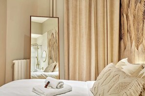 1 bedroom, WiFi, bed sheets