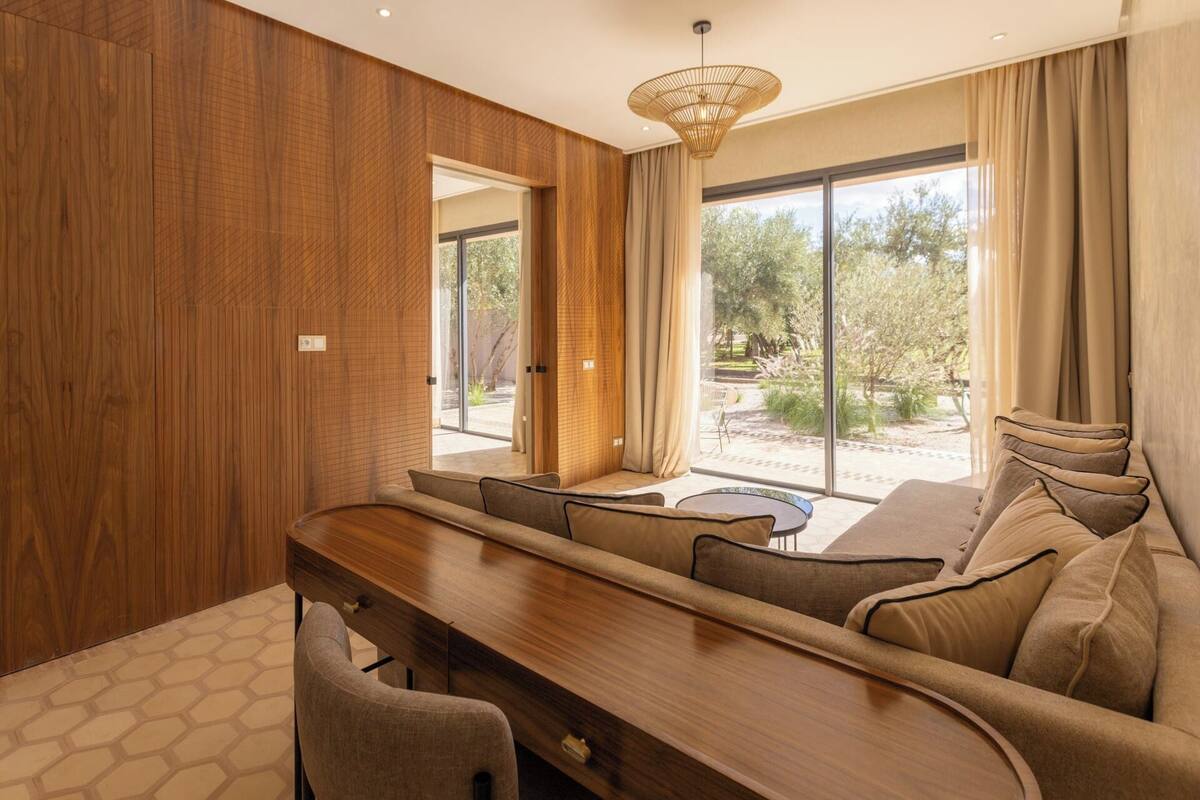 Superior-Suite | 1 Schlafzimmer, hochwertige Bettwaren, kostenloses WLAN, Bettwäsche