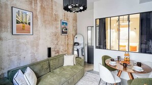 Dining - Charming Parisian loft for 2 to 4 people (Paris)