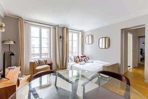 1 bedroom, WiFi, bed sheets