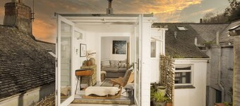 8 Millpool - a cottage that sleeps 4 guests in 2 bedrooms