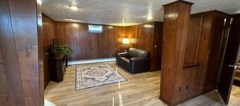 Spacious 4-bedroom house in awesome Wayne with WiFi