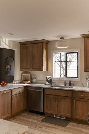 Fridge, microwave, oven, dishwasher