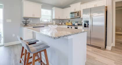 Charming Cozy 3-bedroom house with WiFi, fitness room in lovely Ocala