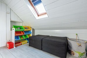 Children's area - Authentic barn near Strasbourg (Handschuheim)