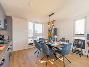 House | Dining