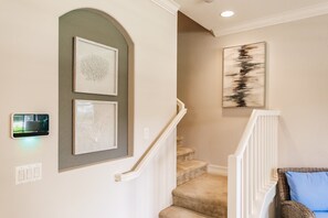 Interior - Naples Masterpiece! Resort style living, Private Quad Pool, Best location in Ole (Naples)