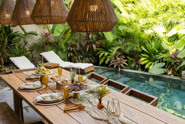 Outdoor dining - Luxury Villa with Cenote & Pool | Concierge | Perfect for Families or Groups (Tulum)