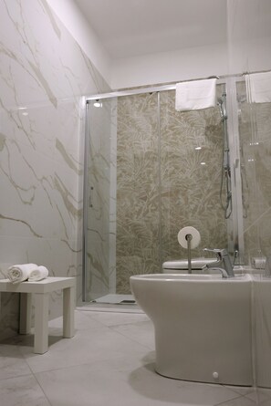 Bathroom - La Maison Pompeiana (Pompei)