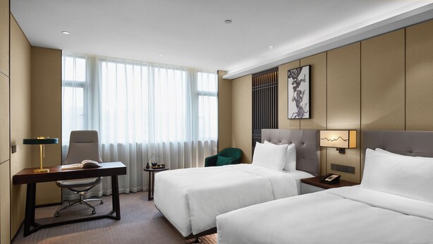 Unclassified image, 1 of 70, button - Li River Purejoy Hotel Guilin - Elephant Trunk Hill - Two Rivers and Four Lakes Branch (Guilin)