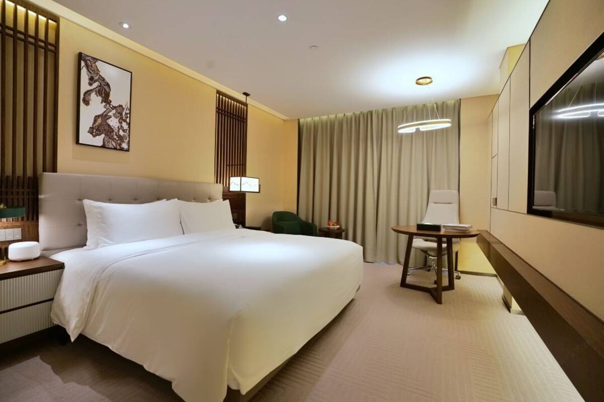 Habitación doble, baño privado | Ropa de cama de alta calidad y edredones de plumas