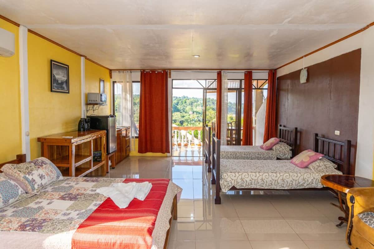 Superior Quadruple Room, Balcony, Sea View