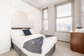 2 bedrooms, iron/ironing board, WiFi, bed sheets