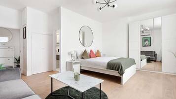 2 bedrooms, desk, iron/ironing board, travel cot